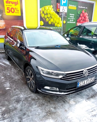 Volkswagen Passat cena 79500 przebieg: 239000, rok produkcji 2019 z Hel małe 79